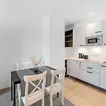 Vibestudio 302 - Central - Ac - Near Parking